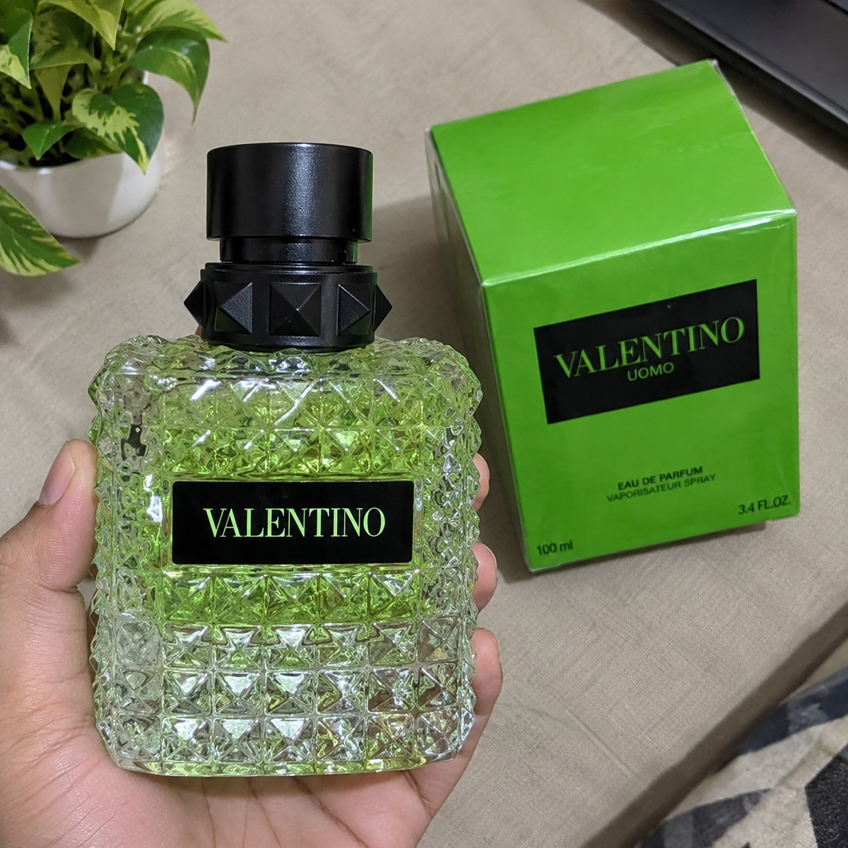 Valentino Uomo Born in Roma Green Stravaganza Eau de Toilette 100ml – Men’s Fragrance