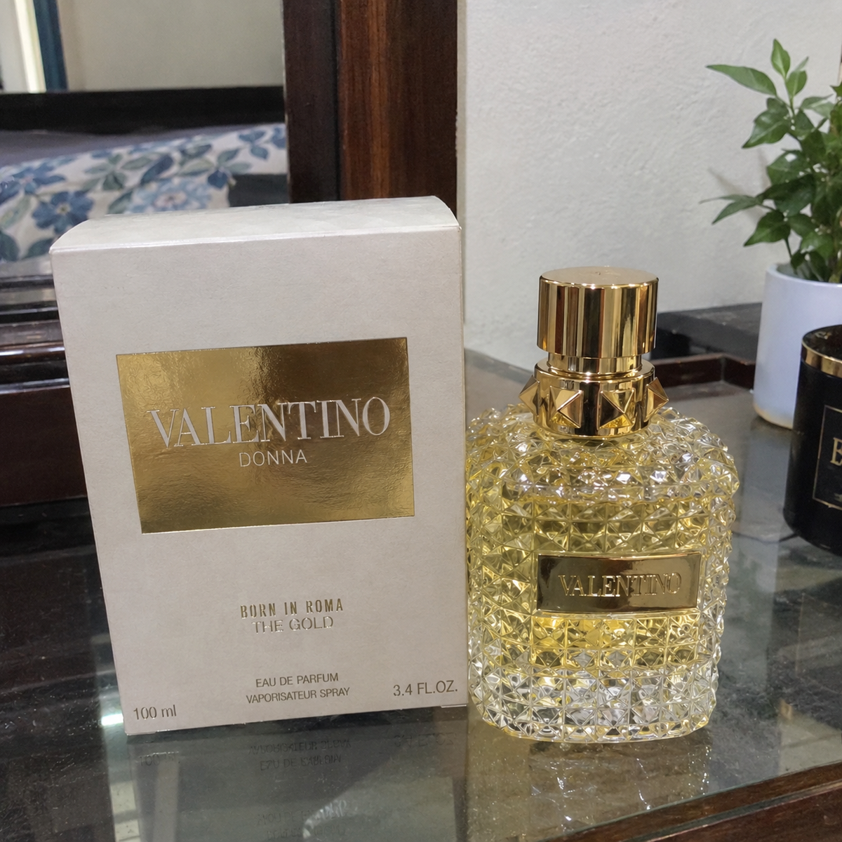 Valentino Donna Born in Roma The Gold Eau de Parfum 100ml for Women