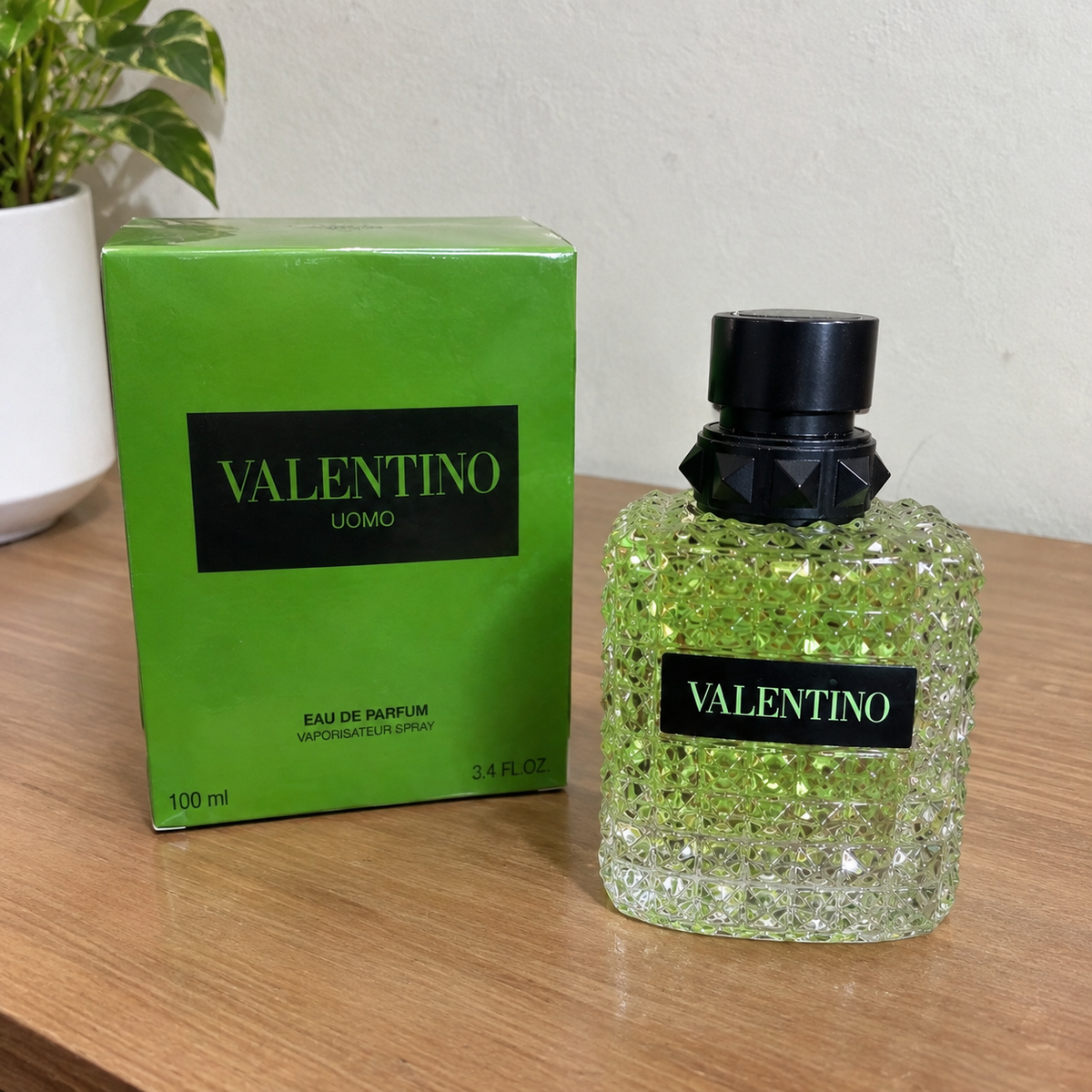 Valentino Uomo Born in Roma Green Stravaganza Eau de Toilette 100ml – Men’s Fragrance