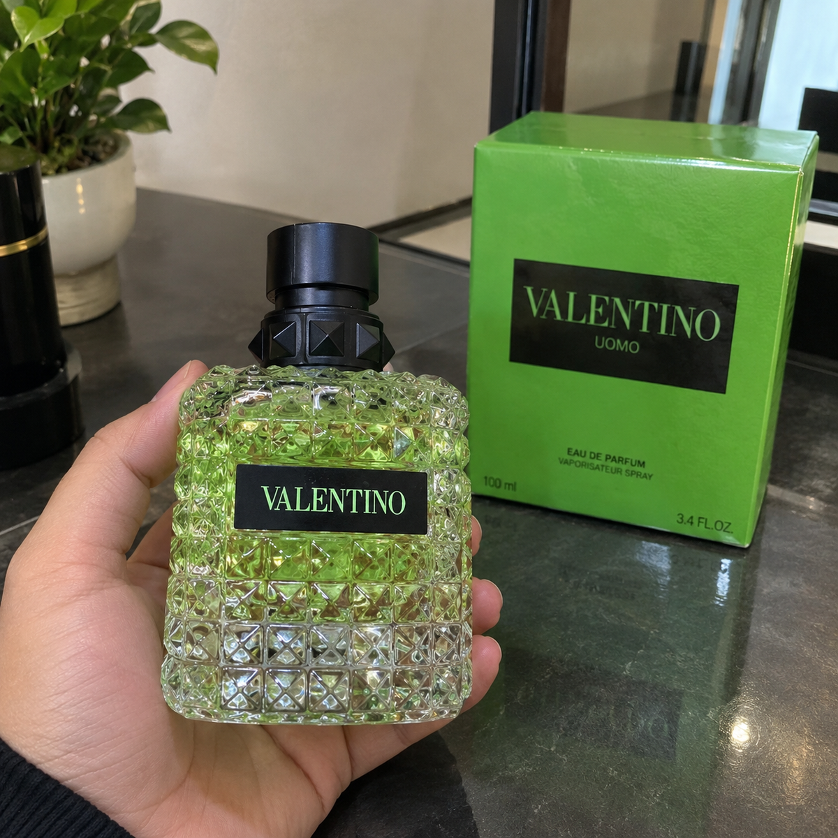 Valentino Uomo Born in Roma Green Stravaganza Eau de Toilette 100ml – Men’s Fragrance
