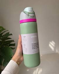 Owala FreeSip Insulated Water Bottle 32 oz – Leakproof Sports & Travel Bottle