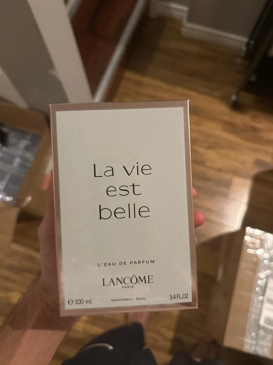Lancôme La Vie Est Belle Eau De Parfum Spray 3.4 oz (100ml) for Women | Luxury Floral Sweet Fragrance | Long Lasting Designer Perfume | New Branded